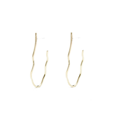 Introducing our Atoll-Shaped Hoops, crafted in solid recycled sterling silver and gold-fill, available in sizes S and M. Handcrafted in our NY studio, each unique hoop features solid sterling silver posts and backs, forged by hand with ethically sourced metals to reflect the distinctive beauty of an atoll.