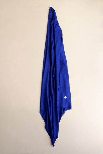 Blue-pashmina-stole-for-winters-online-UK-Moroccon-blue-pashmina-stole