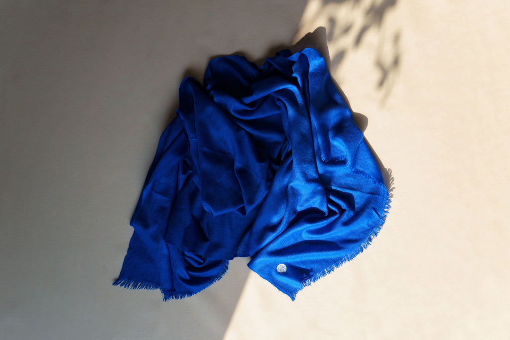 Blue-pashmina-stole-for-winters-online-UK-Moroccon-blue-pashmina-stole