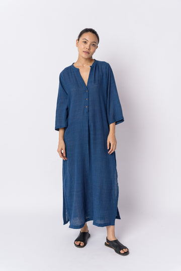 Very blue long tunic, best sustainable fashion brands, clothing companies that are sustainable, organic cotton women's clothing, 100 organic cotton clothing, cotton cotton clothing, all cotton clothes, all cotton women's clothing, women's cotton clothing online, the minimal clothing, minimal clothes shop