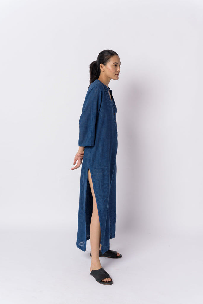 Very blue long tunic, best sustainable fashion brands, clothing companies that are sustainable, organic cotton women's clothing, 100 organic cotton clothing, cotton cotton clothing, all cotton clothes, all cotton women's clothing, women's cotton clothing online, the minimal clothing, minimal clothes shop